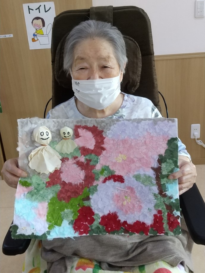 【レクリエーション】ちぎり絵完成